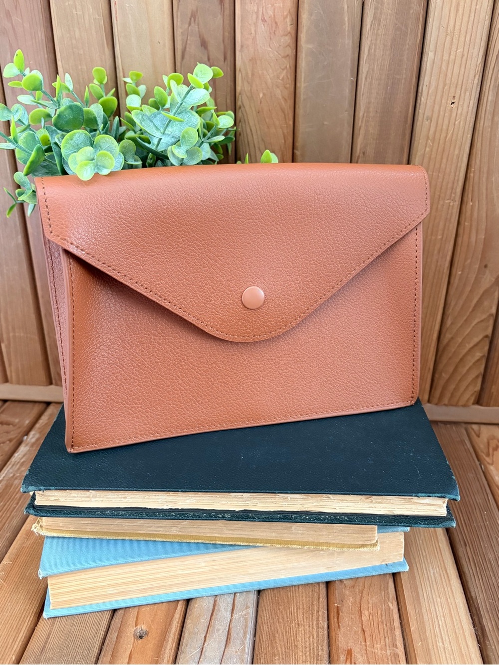David Yurman Leather Envelope Pouch / Travel Accessory, NWOT